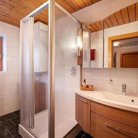 Platzl Dom wakacyjny *